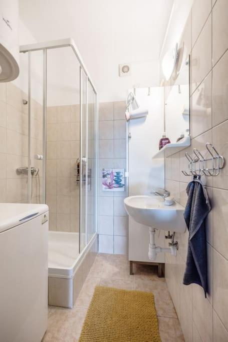 Cosy Central Apartment At River 부다페스트 외부 사진